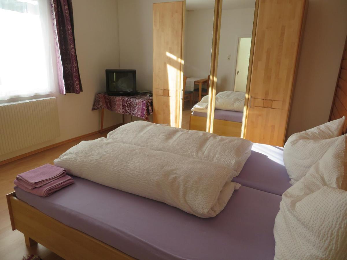 Haus Irmi Bed & Breakfast Knittelfeld Exterior photo